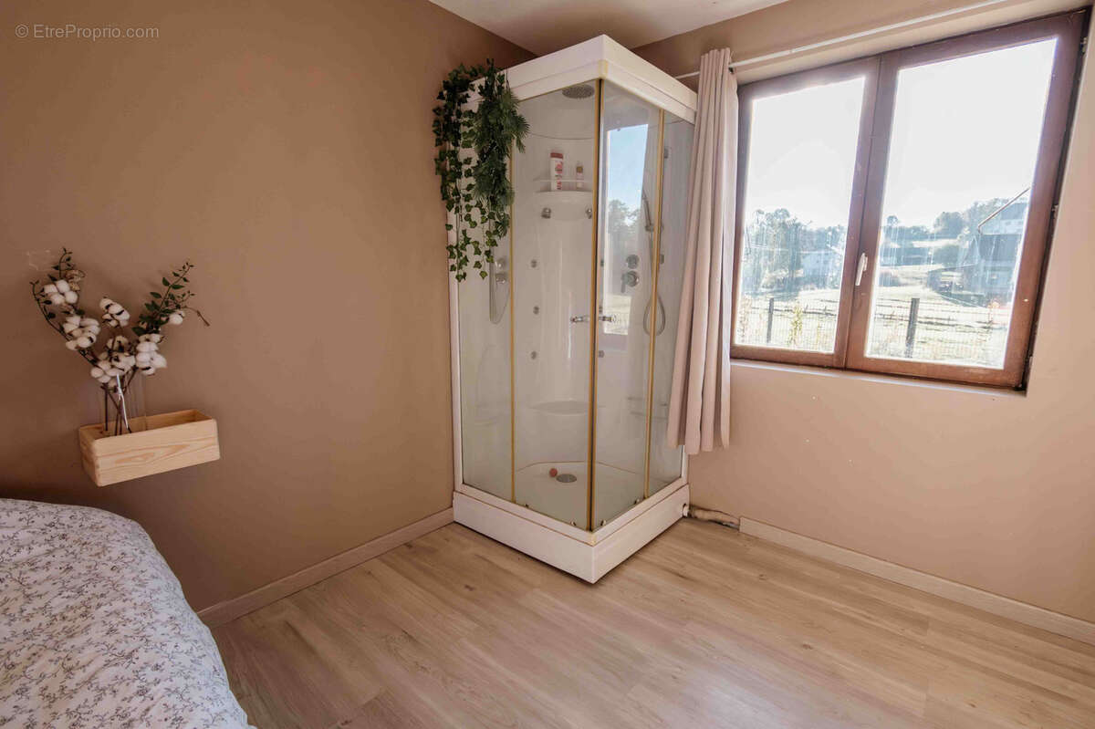 Maison à SEPTFONTAINES