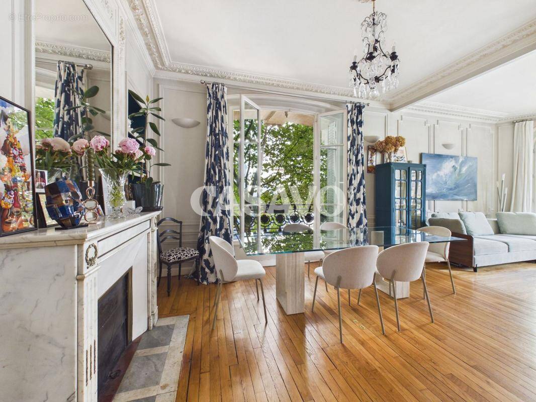 Appartement à SURESNES