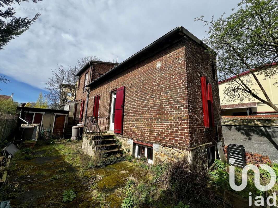 Photo 4 - Maison à GENNEVILLIERS