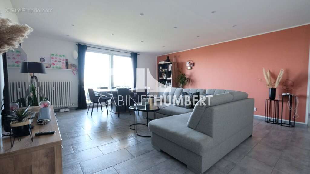 Appartement à SAINT-ETIENNE