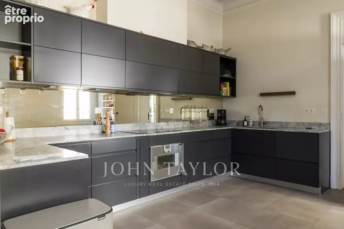 Élégante maison familiale avec jardin et box – Bordeaux Judaïque / Saint-Seurin - John Taylor Bordeaux - photo 6