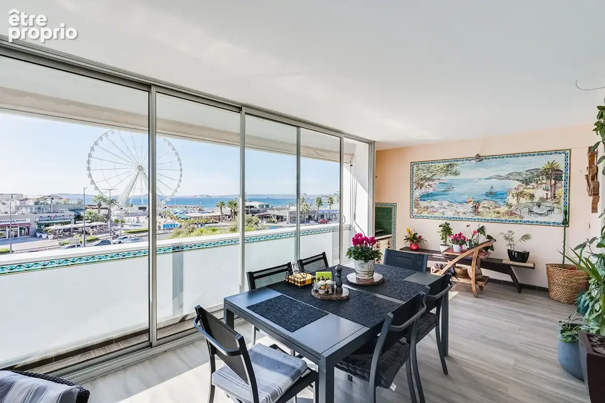 Appartement à MARSEILLE-8E