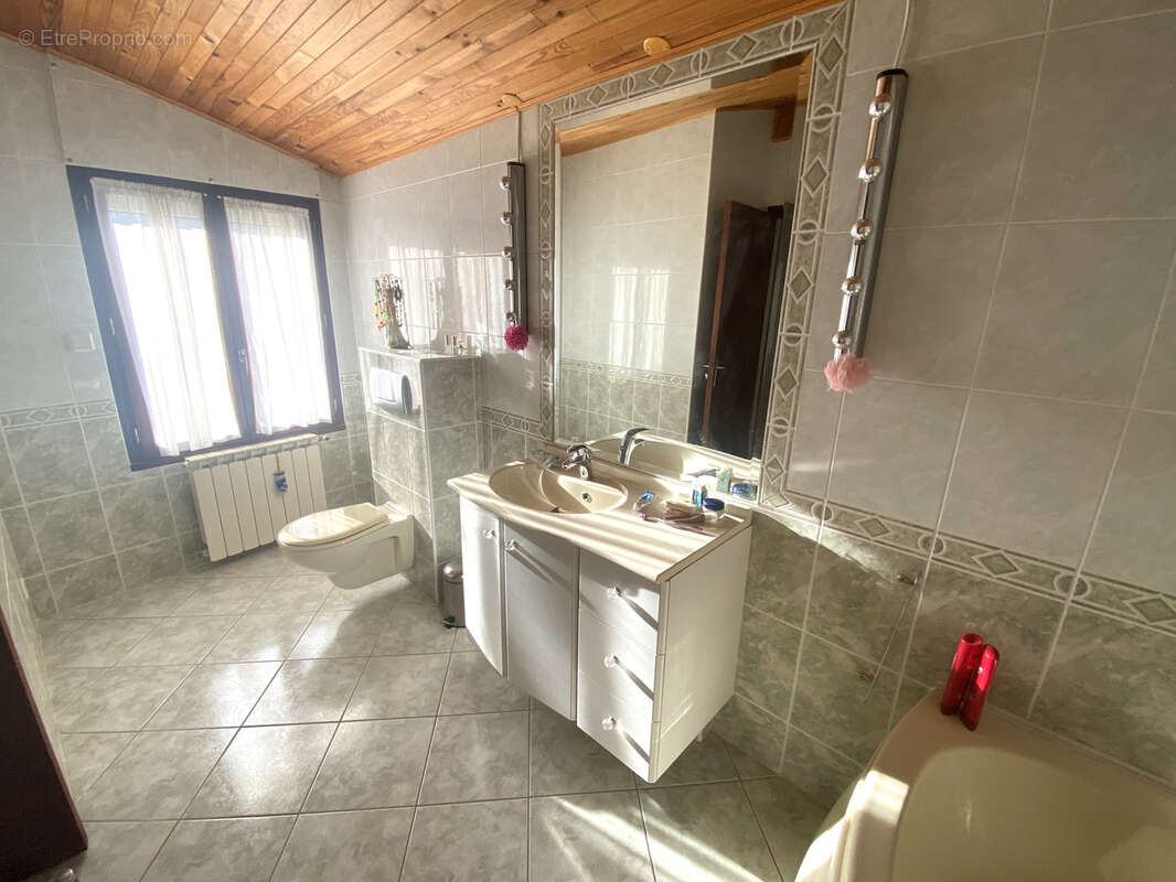 Maison à SAINT-PERAY