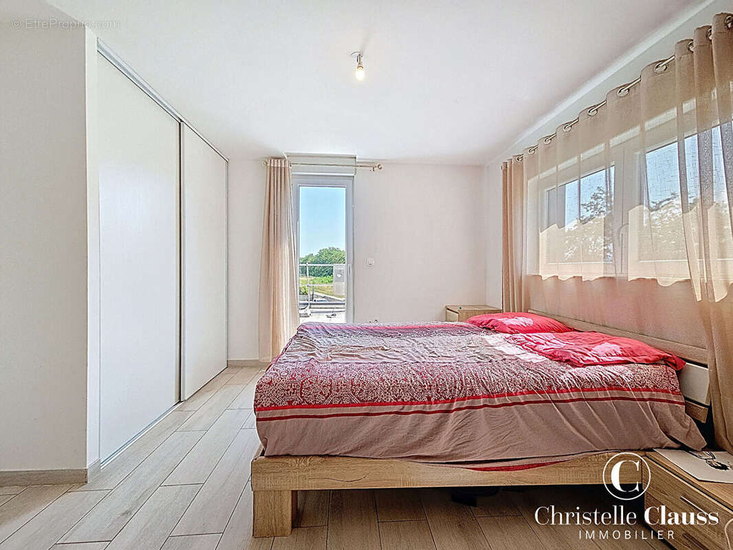 Maison à SAINTE-CROIX-EN-PLAINE