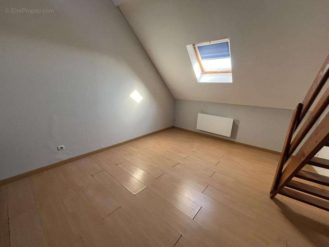  Immeuble de rapport 4 appartements – Déjà loué ! RENDEMENT EXCEPTIONNEL : 13,50% BRUT À VALENCIENNES ! - photo 6