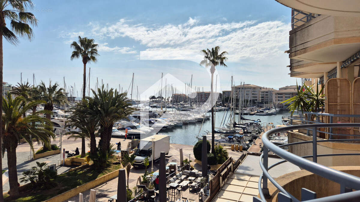 Appartement à FREJUS