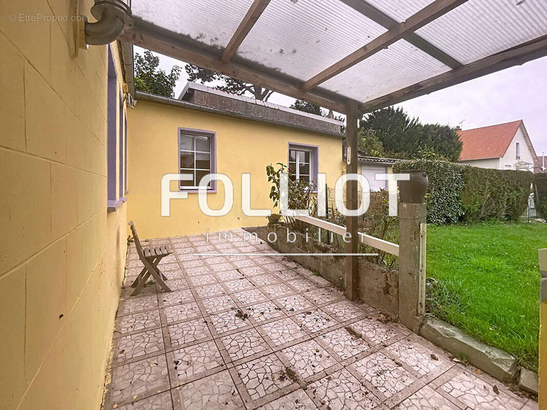 Maison à DONVILLE-LES-BAINS