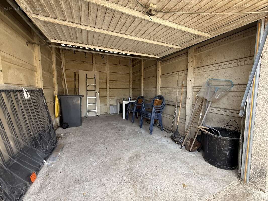 *** maison de plain pied 4 faces, garage *** - photo 15