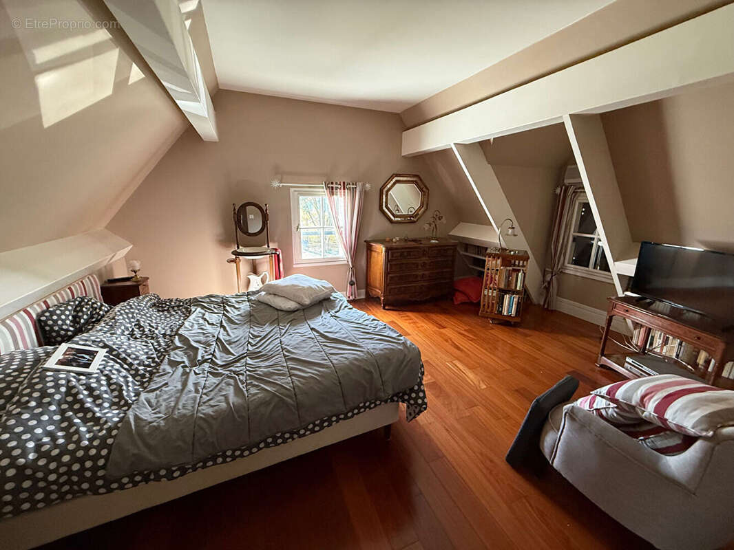 Maison à LE POULIGUEN