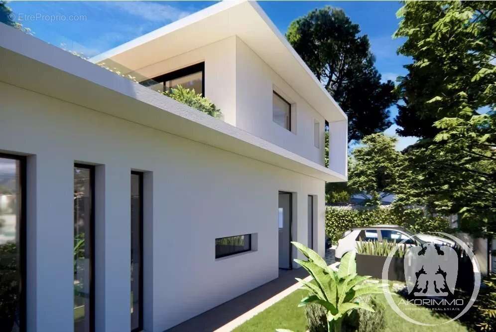 Maison à ROQUEBRUNE-CAP-MARTIN