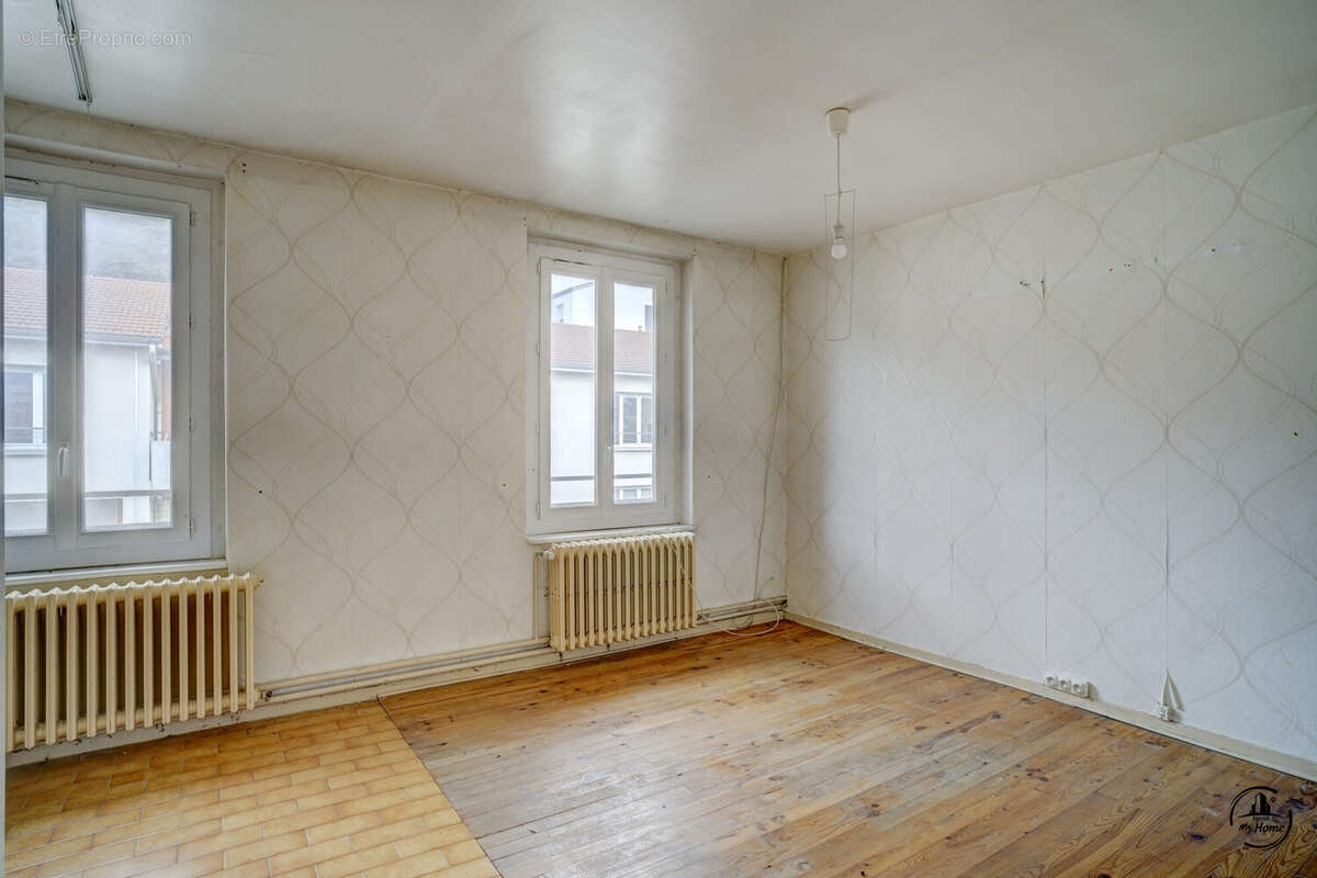 Appartement à SAINT-HEAND