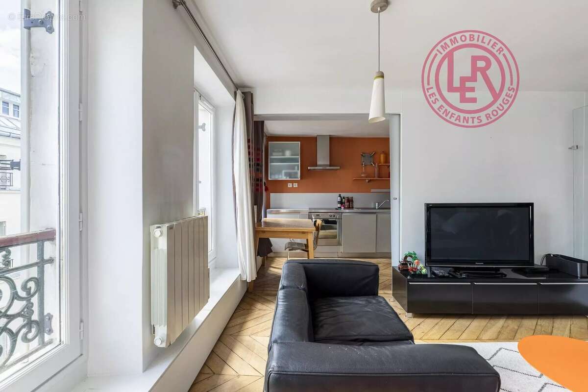 Appartement à PARIS-11E