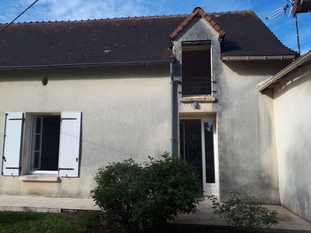 Maison à DANGE-SAINT-ROMAIN