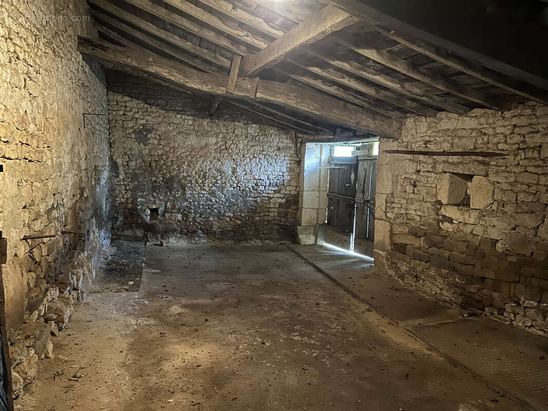 Maison à THIRE