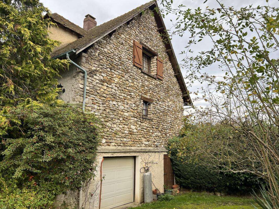 Maison à ORGERUS