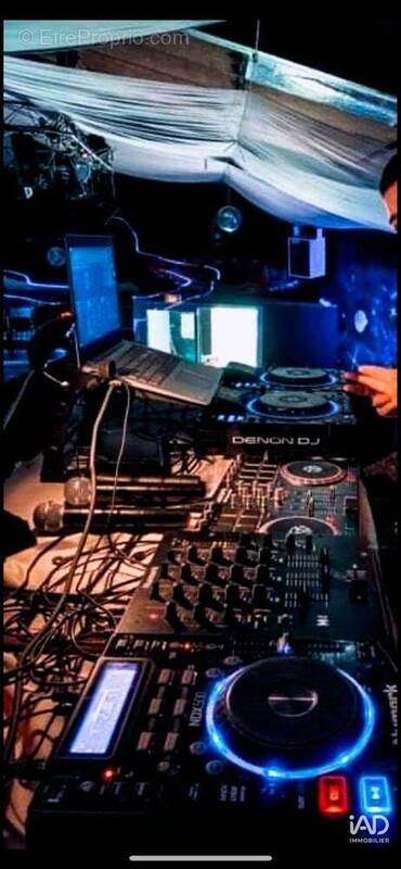 Photo 1 - Commerce à HERRERE