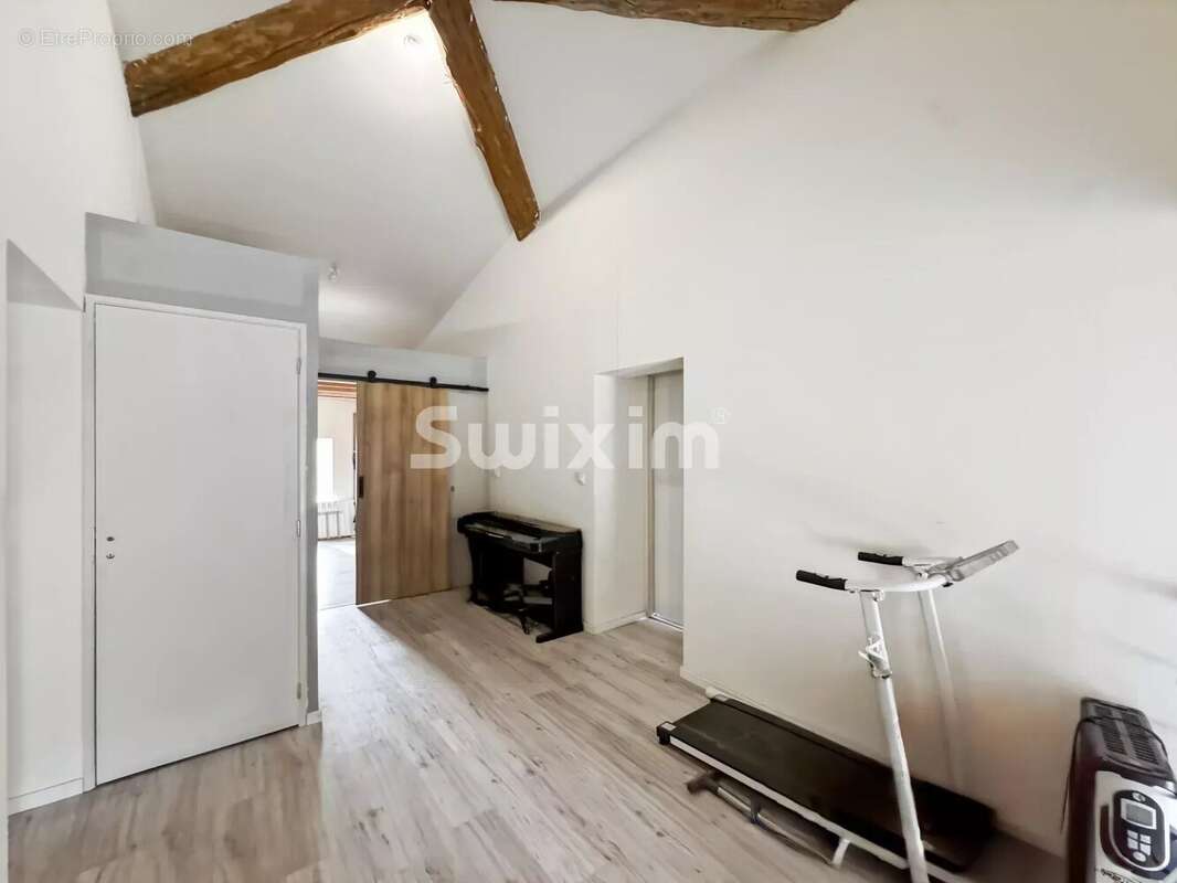 Maison à MONTELIMAR