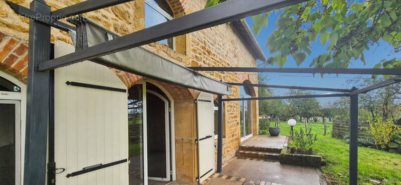 Maison à PARAY-LE-MONIAL