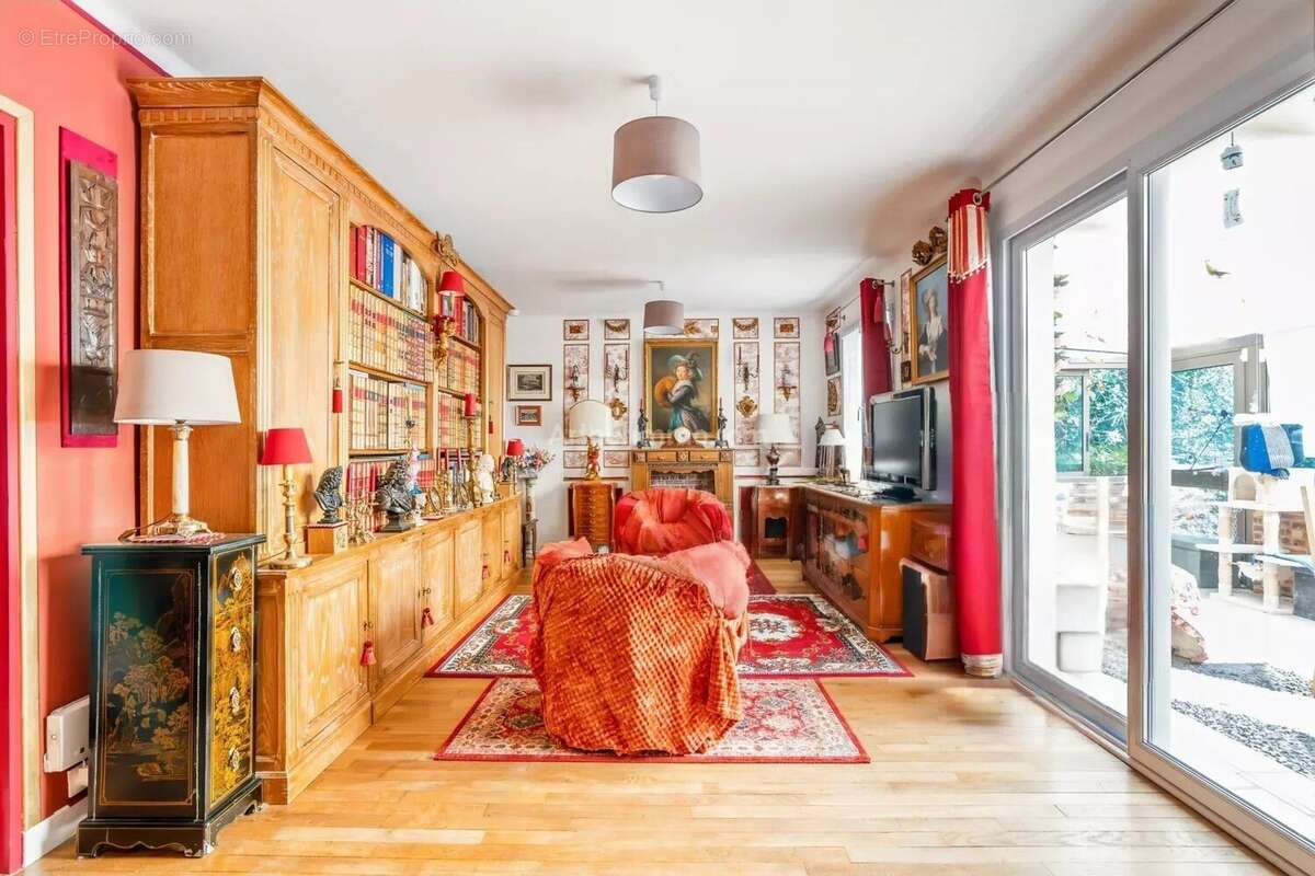 Maison à THORIGNY-SUR-MARNE