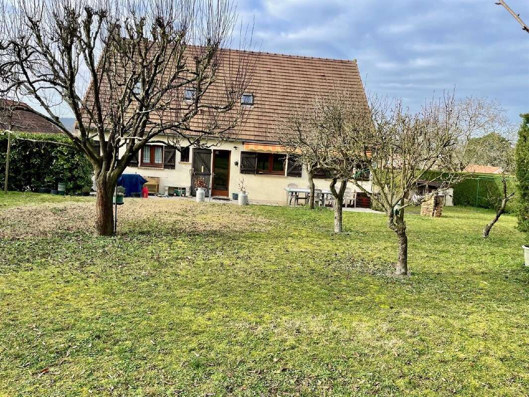 Maison à MILLY-LA-FORET