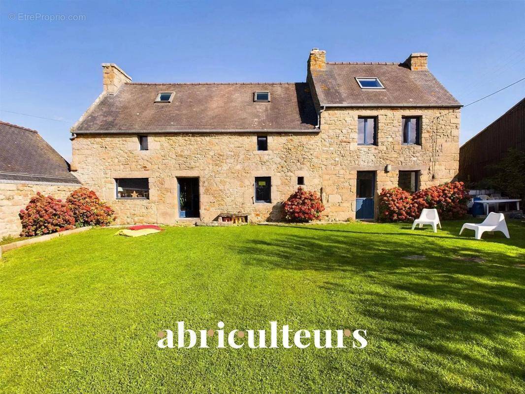 Maison à BRIGNOGAN-PLAGE