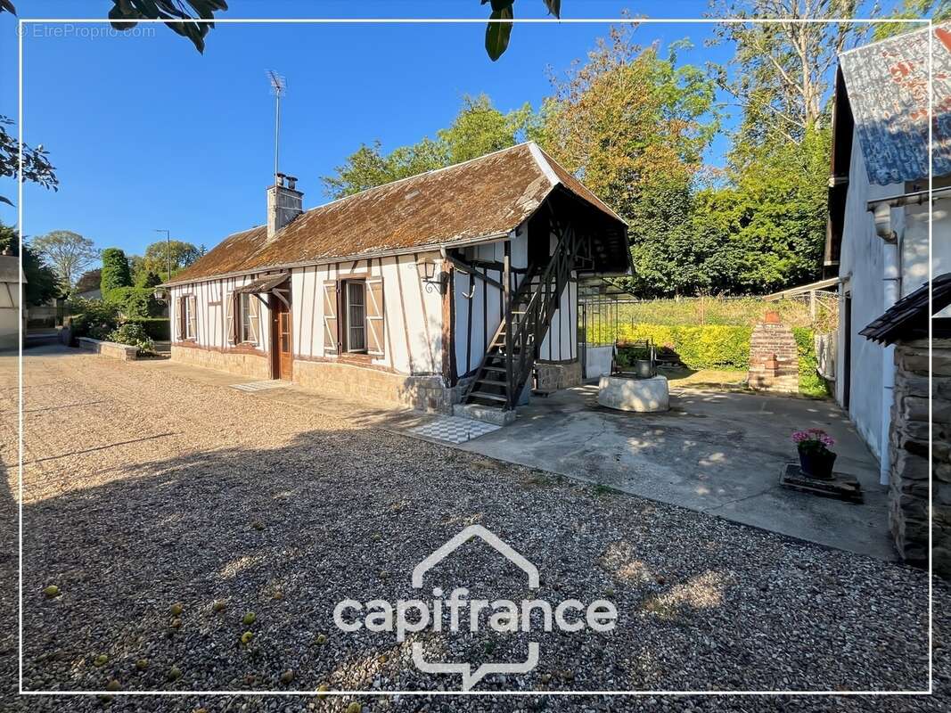 Maison normande en colombages avec terrain de plus 2500 m² et fort potentiel SAINT VICTOR L'ABBAYE (76) - photo 4