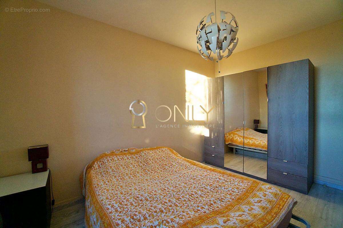 Appartement à GENAY