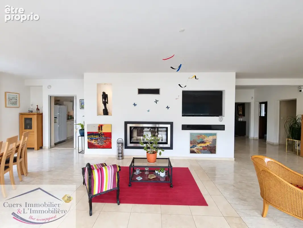 Collobrieres grande propriete de 3 logements avec piscine et garages - photo 6