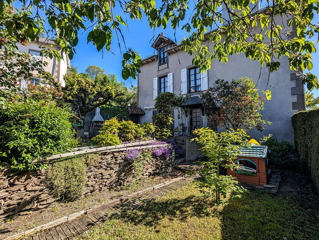 Maison à AURILLAC