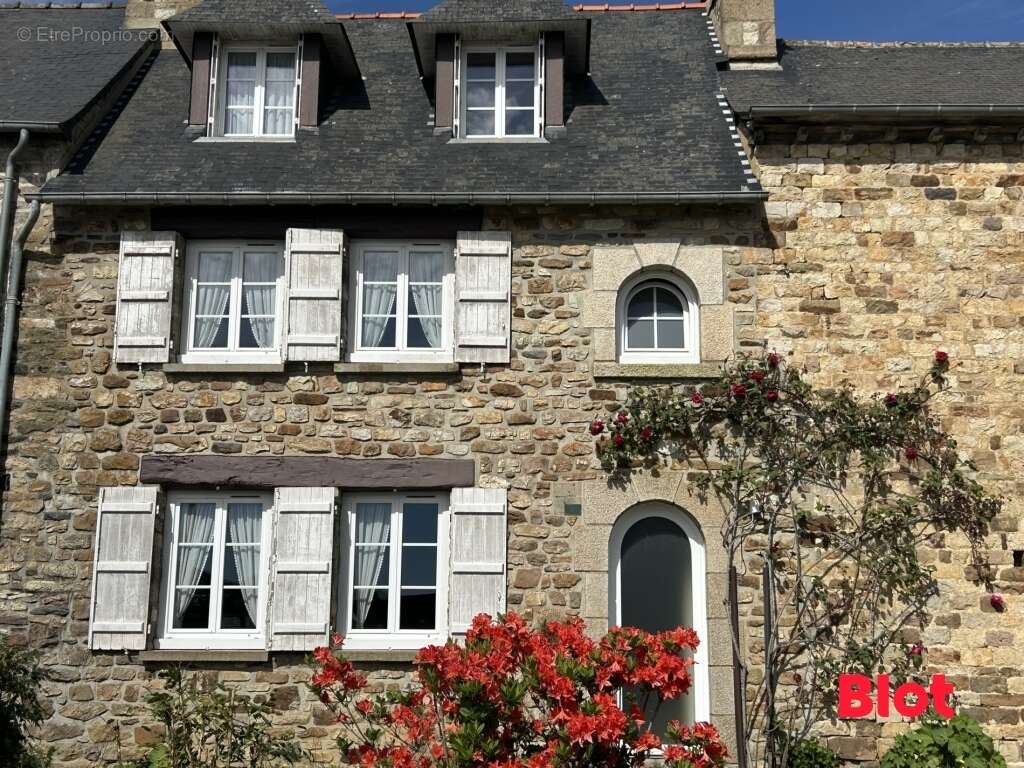 Maison à ERCE-PRES-LIFFRE