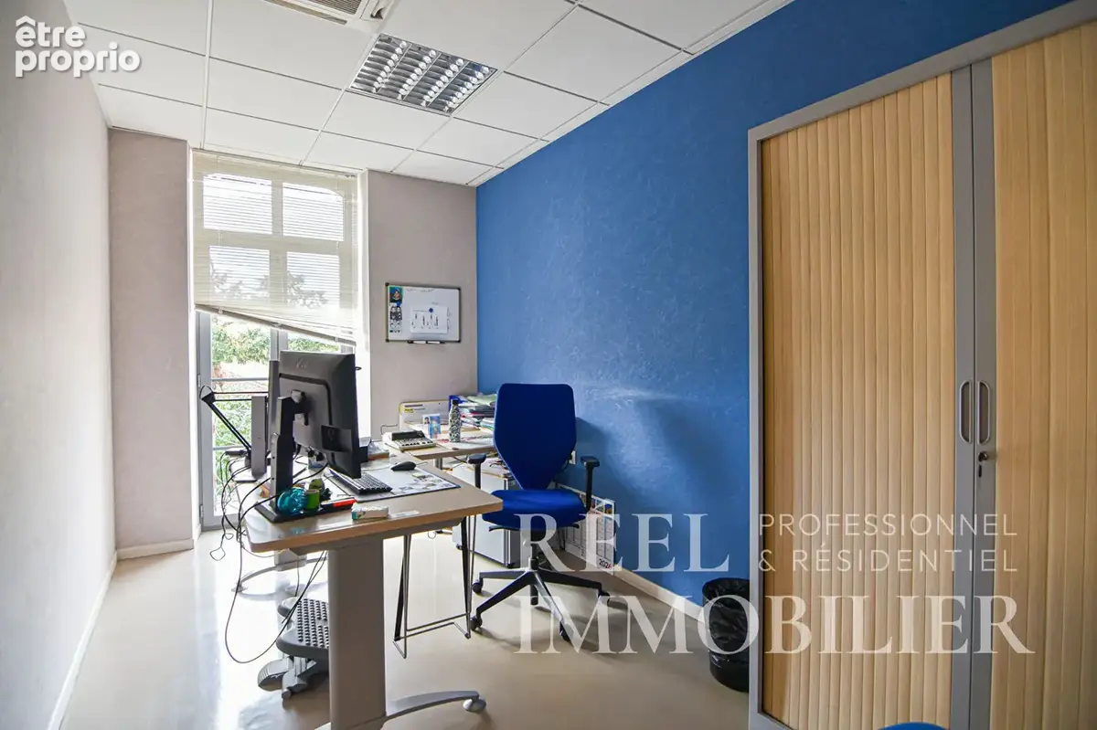Immeuble de bureaux loué - Investissement locatif en coeur de ville d'Auch - photo 10