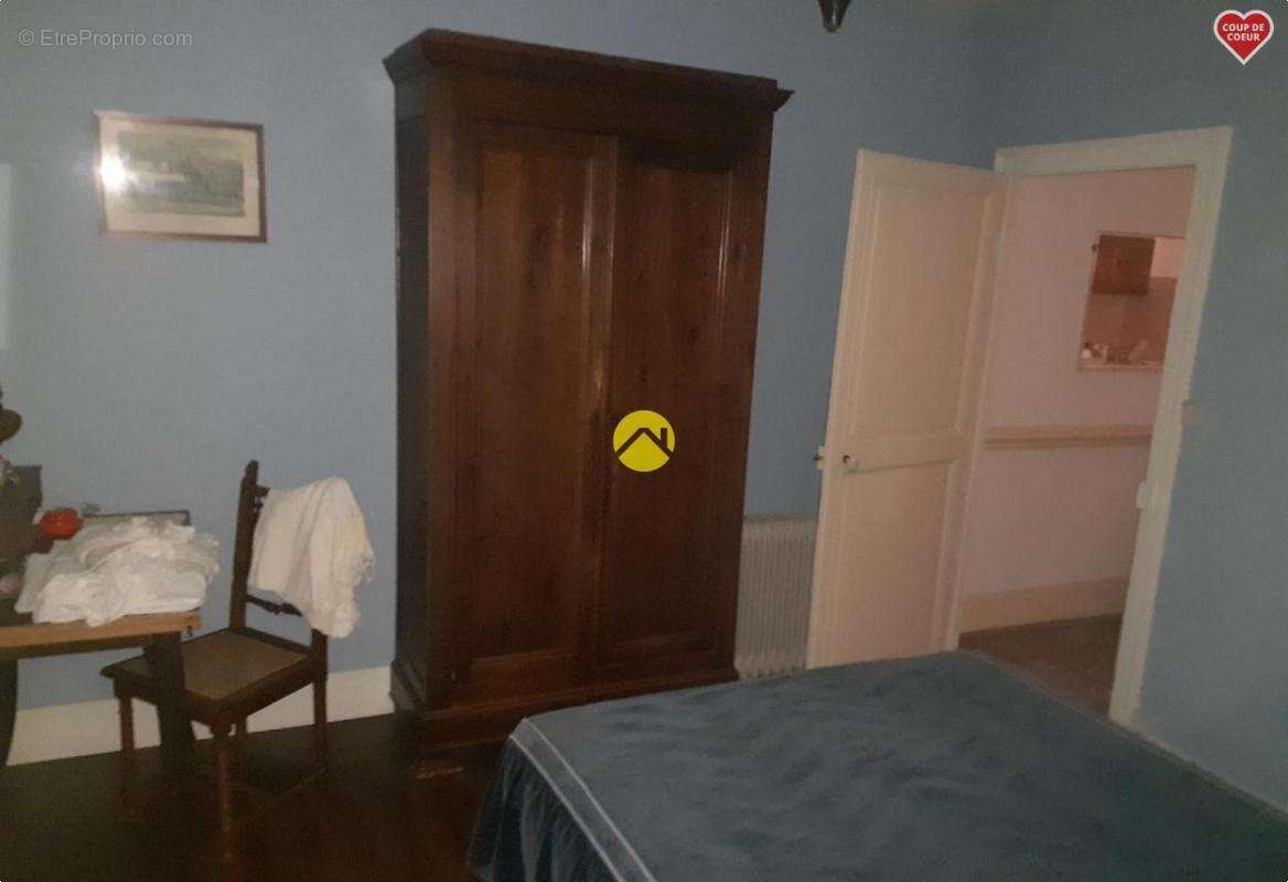 Maison à LA GUERCHE-SUR-L&#039;AUBOIS