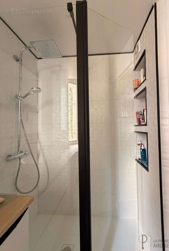 Appartement T4 70m2 - 3 chambres - Aix Beauregard - photo 10