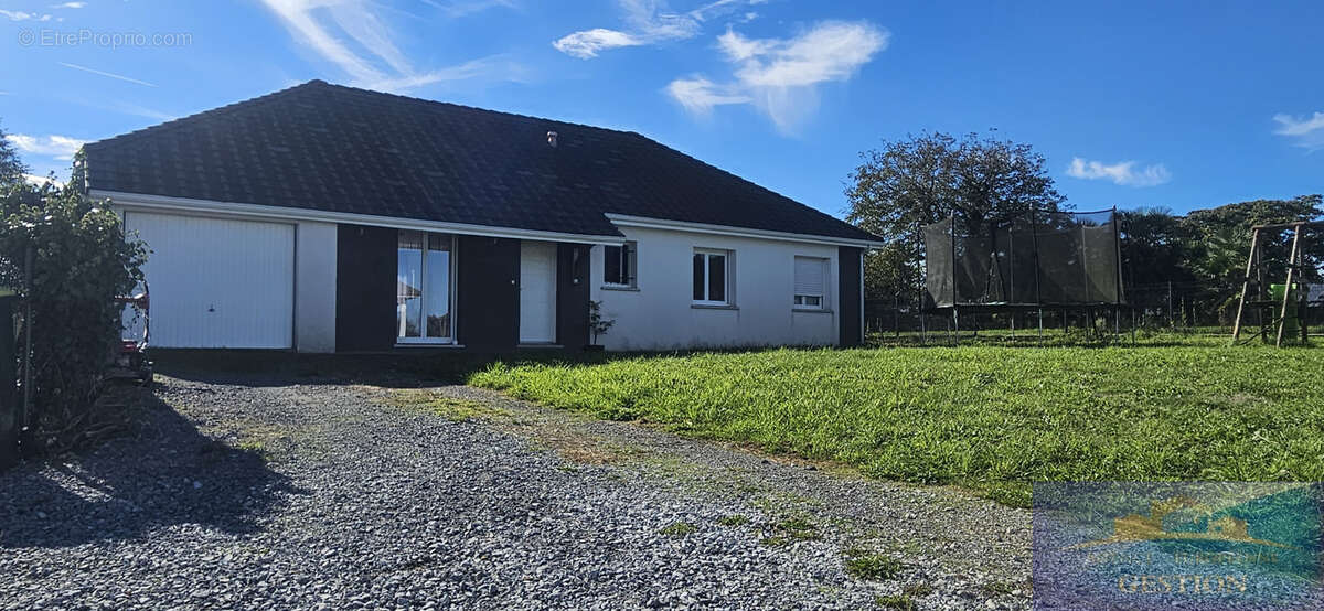 Maison à SOUMOULOU