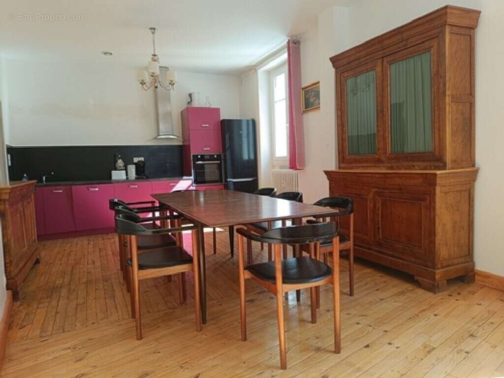 Appartement à VICHY