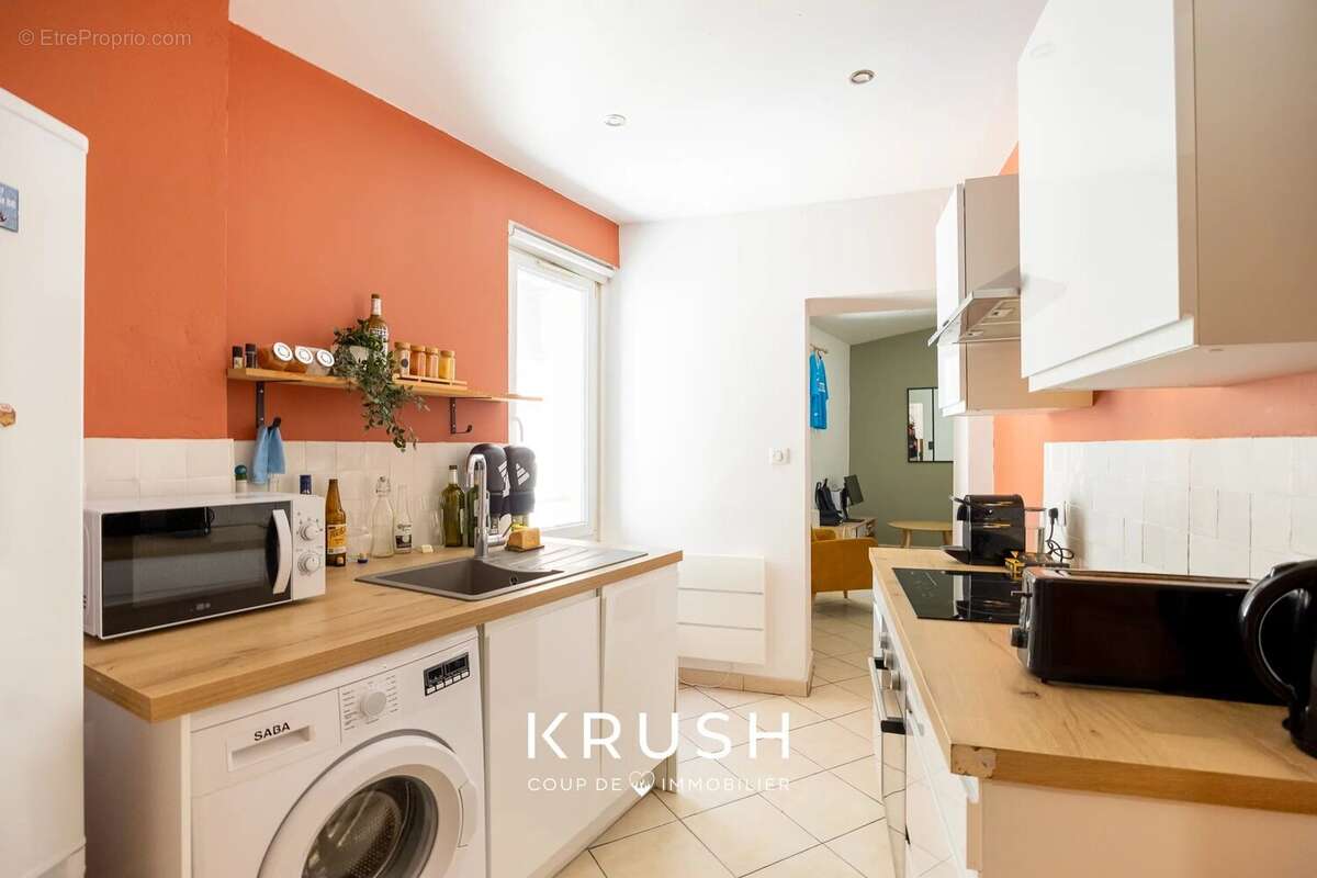 Appartement à MARSEILLE-2E