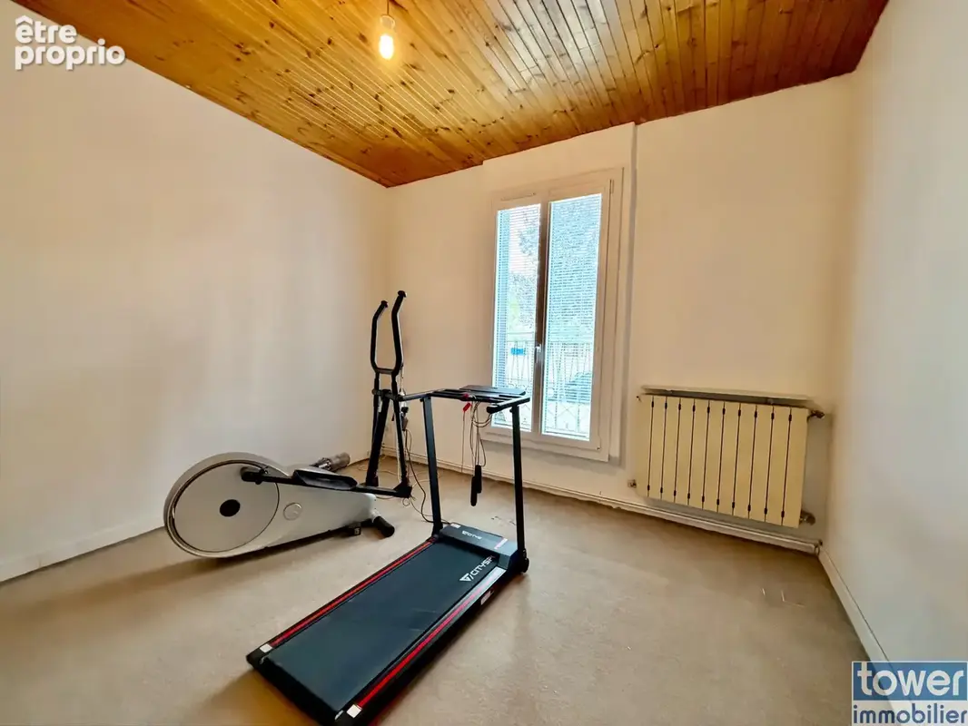 Maison de plain-pied 3 chambres   Drancy, quartier Village Parisien - photo 8