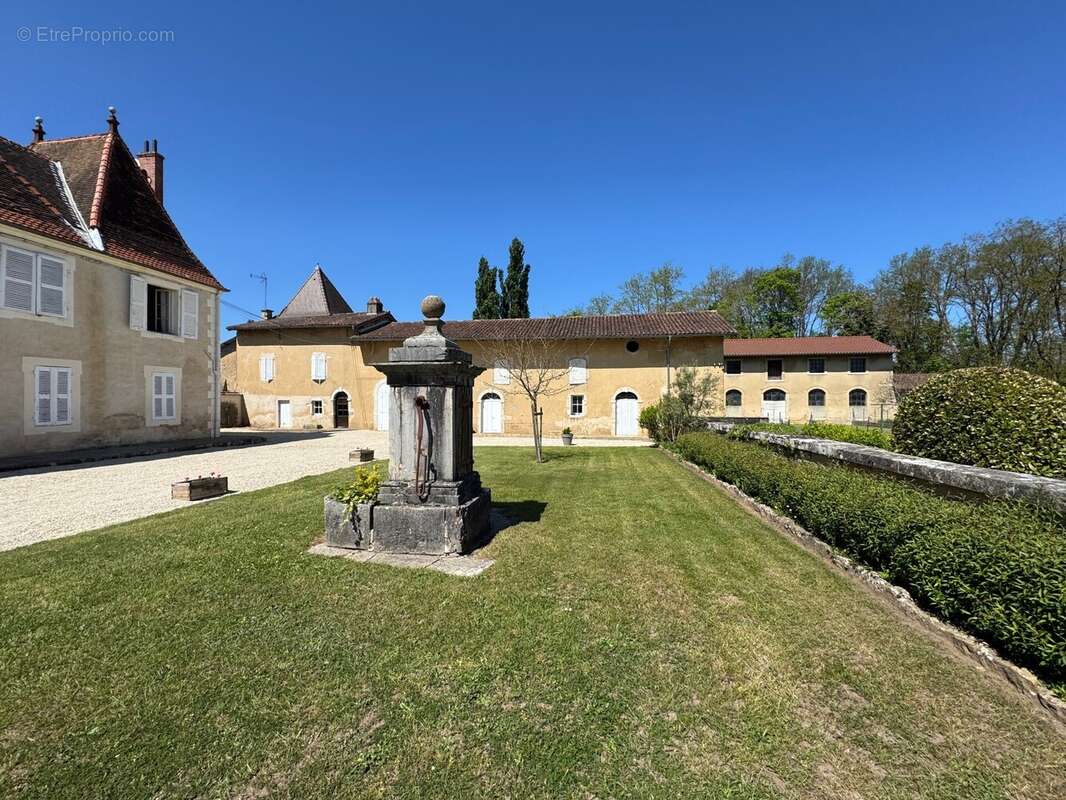 Maison à BOURG-EN-BRESSE