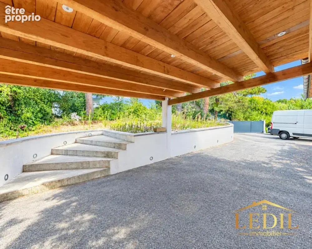 Maison  avec jardin - photo 2