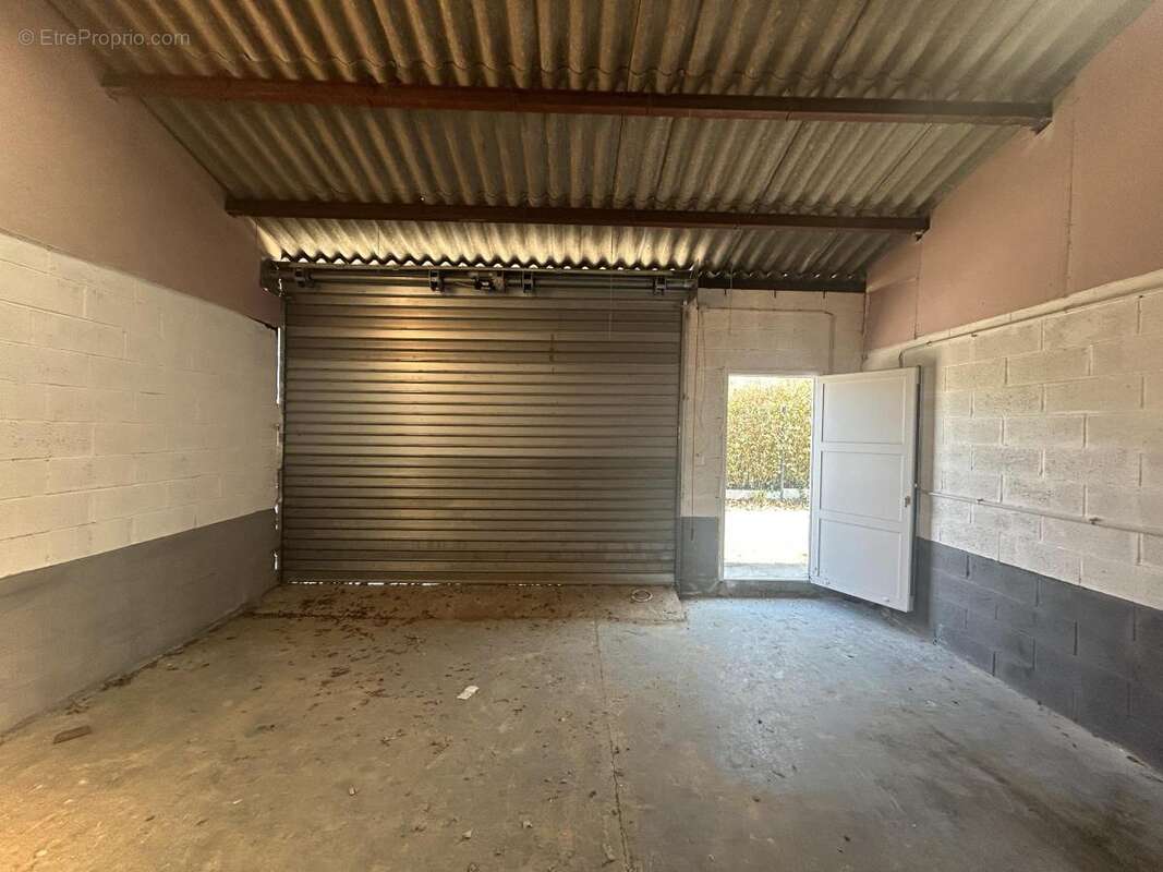 Commerce 200 m² à Cambrai  - photo 2
