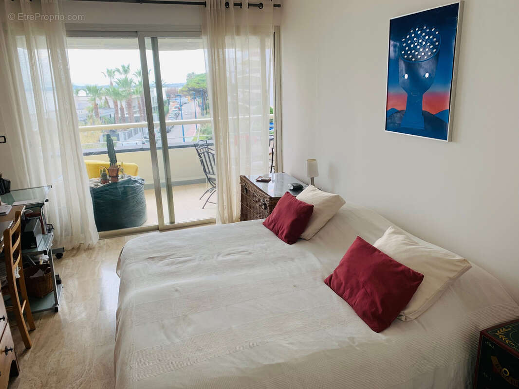 Appartement à VILLENEUVE-LOUBET