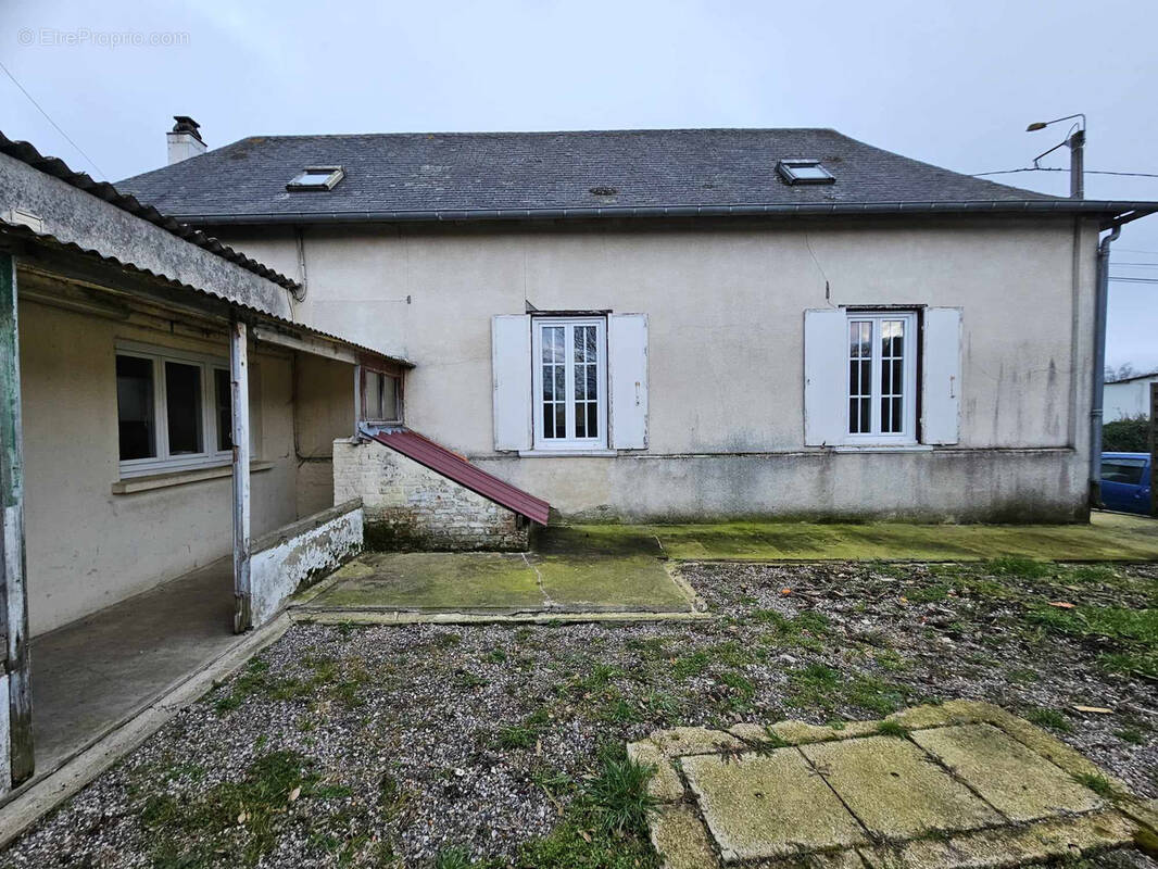 Maison à MERELESSART