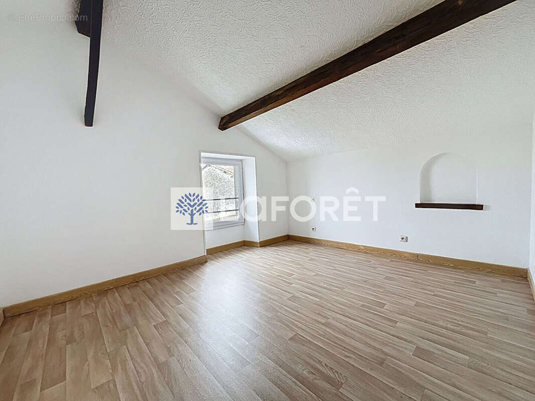 À Vendre - Maison idéale pour résidence principale ou investissement locatif - photo 9