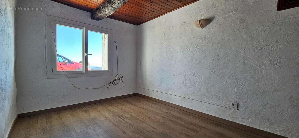 Photo 5 - Maison à LA ROCHEGIRON