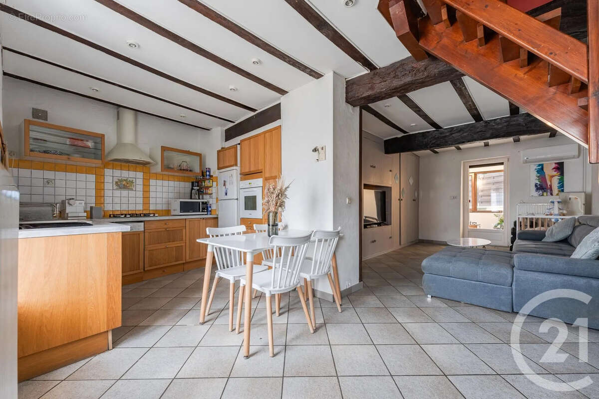 Maison à SAINT-PRIEST