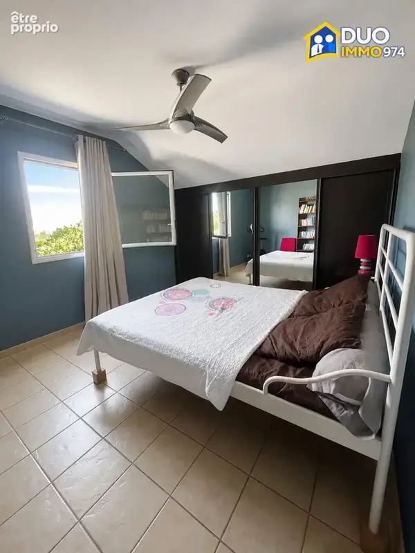 Maison 110 m² à Sainte-Suzanne  - photo 9
