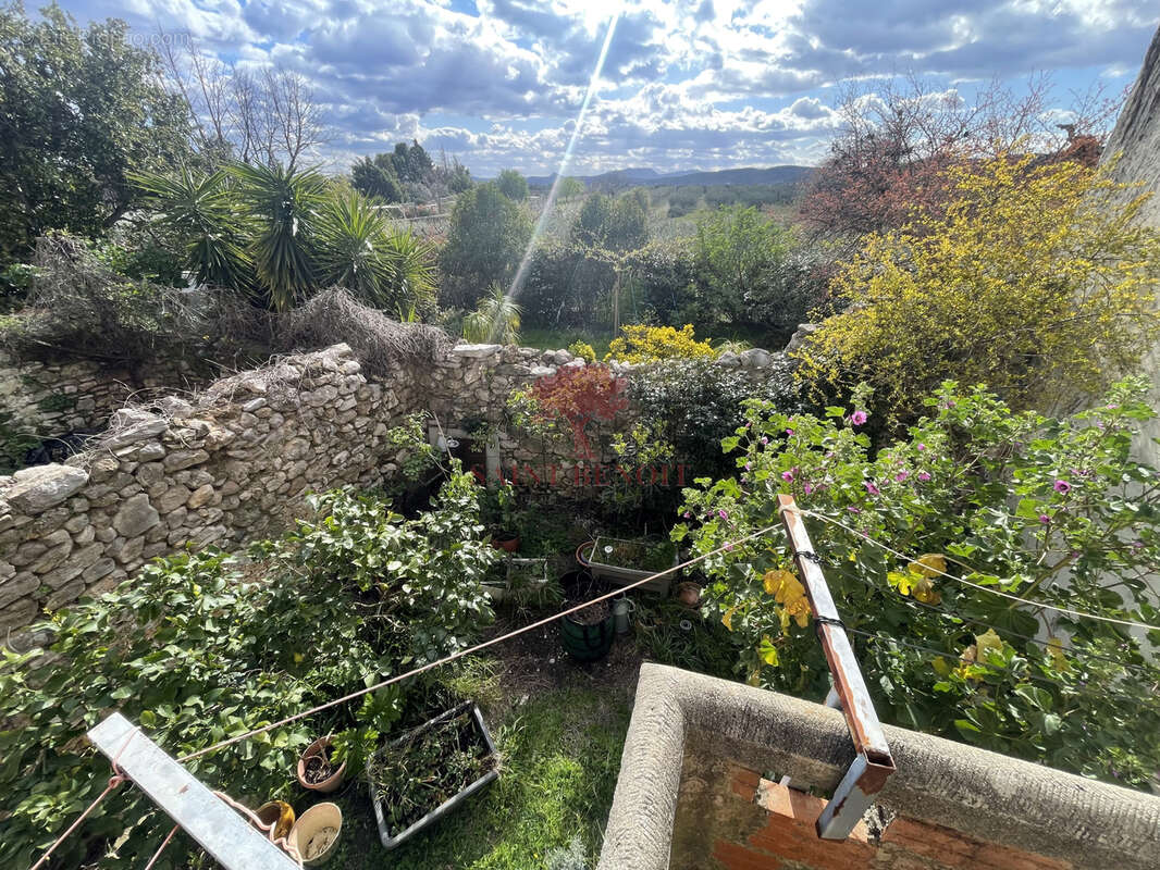 Maison à MONTPEYROUX