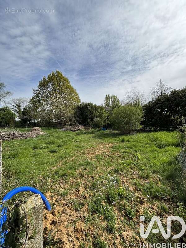 Photo 2 - Terrain à MORTCERF