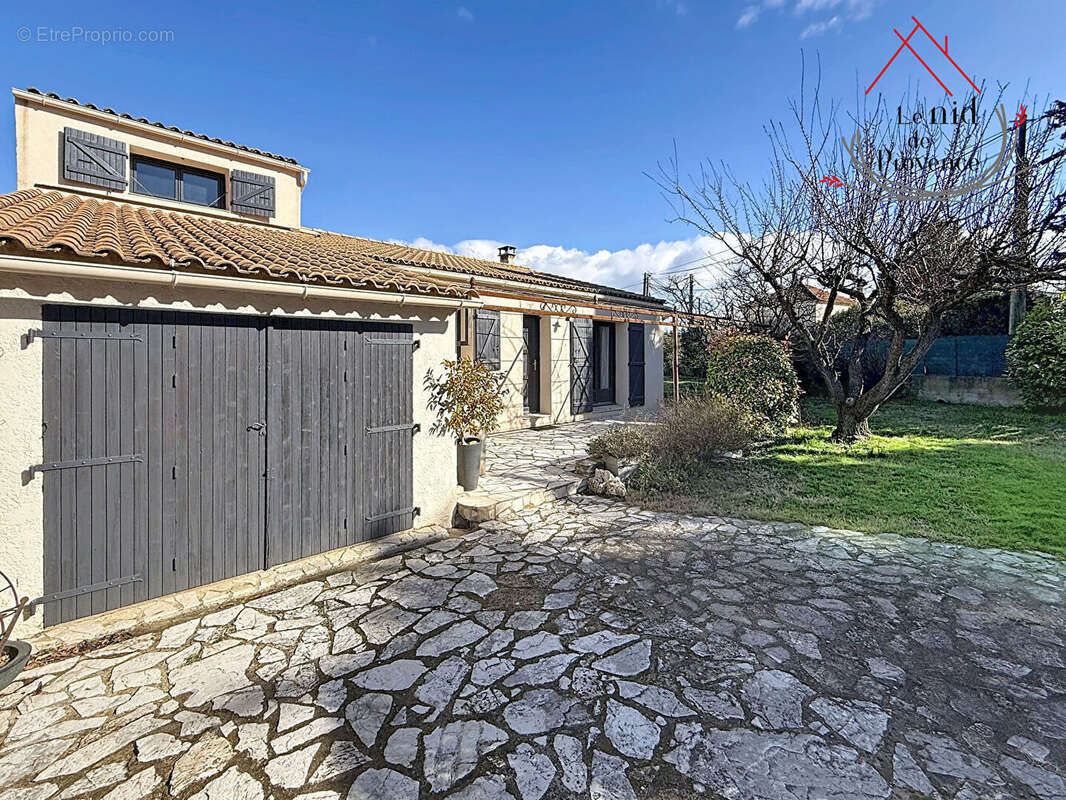 Villa de plain-pied 4 pièce(s) 114 m2 - photo 6