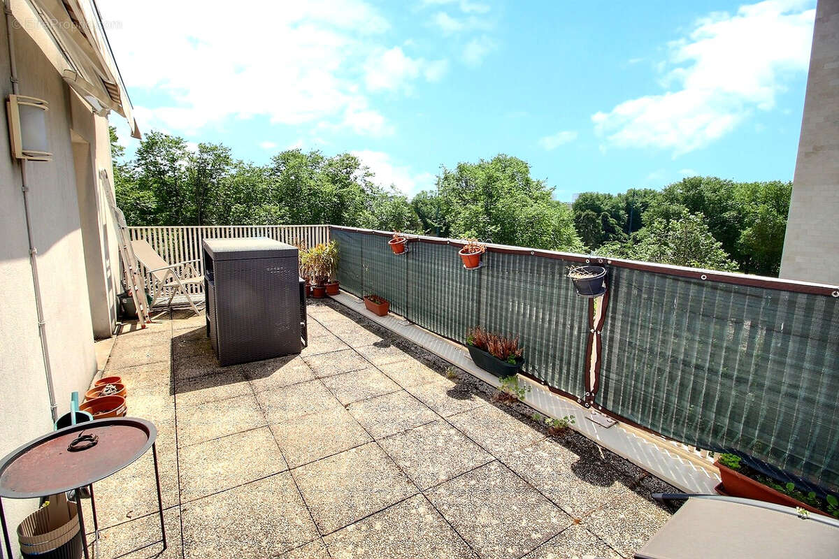 Appartement à GENNEVILLIERS